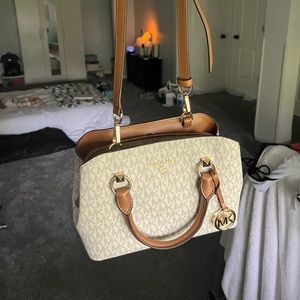 Michael Kors Crossbody Purse